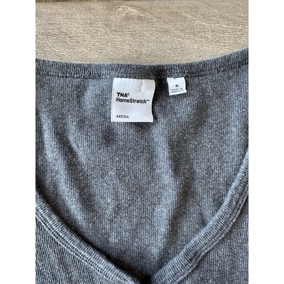 Aritzia TNA HomeStretch Rib Henley Longsleeve Dark Heather Gray Size Small - Picture 3 of 6